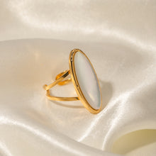 Load image into Gallery viewer, White Shell Oval Premium Ring
