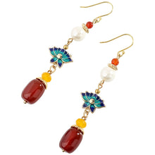 Load image into Gallery viewer, Red fringed earrings

