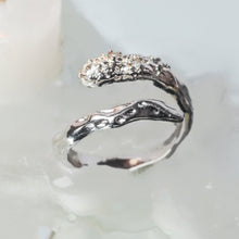 Load image into Gallery viewer, Serpentine Ring Set with Diamonds
